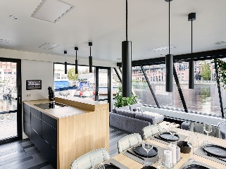 E-Salon-1